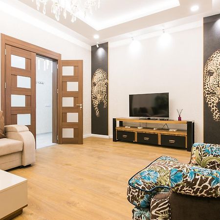 Sweet Home 6 Vip Rustaveli Avenue Tbilisi Esterno foto