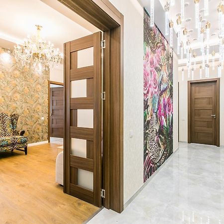 Sweet Home 6 Vip Rustaveli Avenue Tbilisi Esterno foto