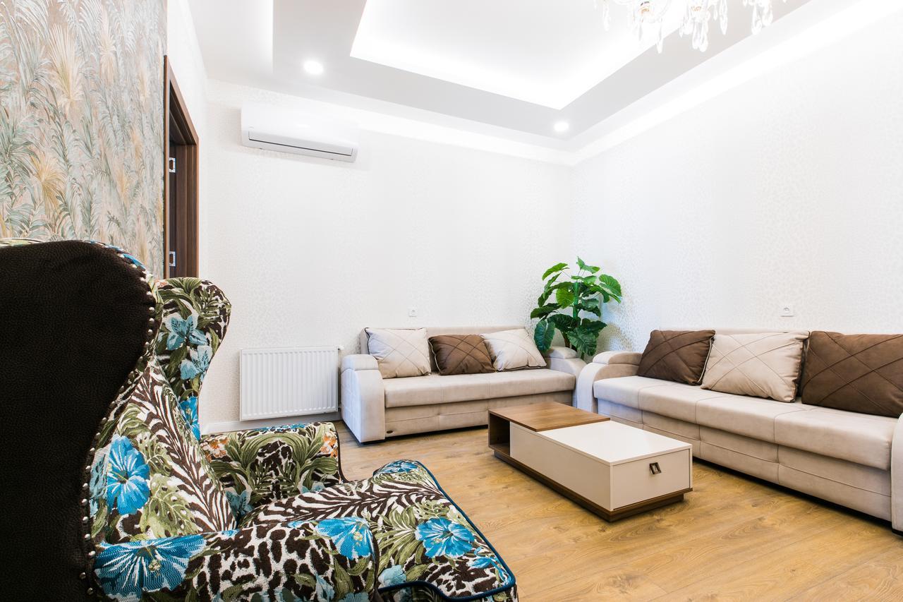 Sweet Home 6 Vip Rustaveli Avenue Tbilisi Esterno foto